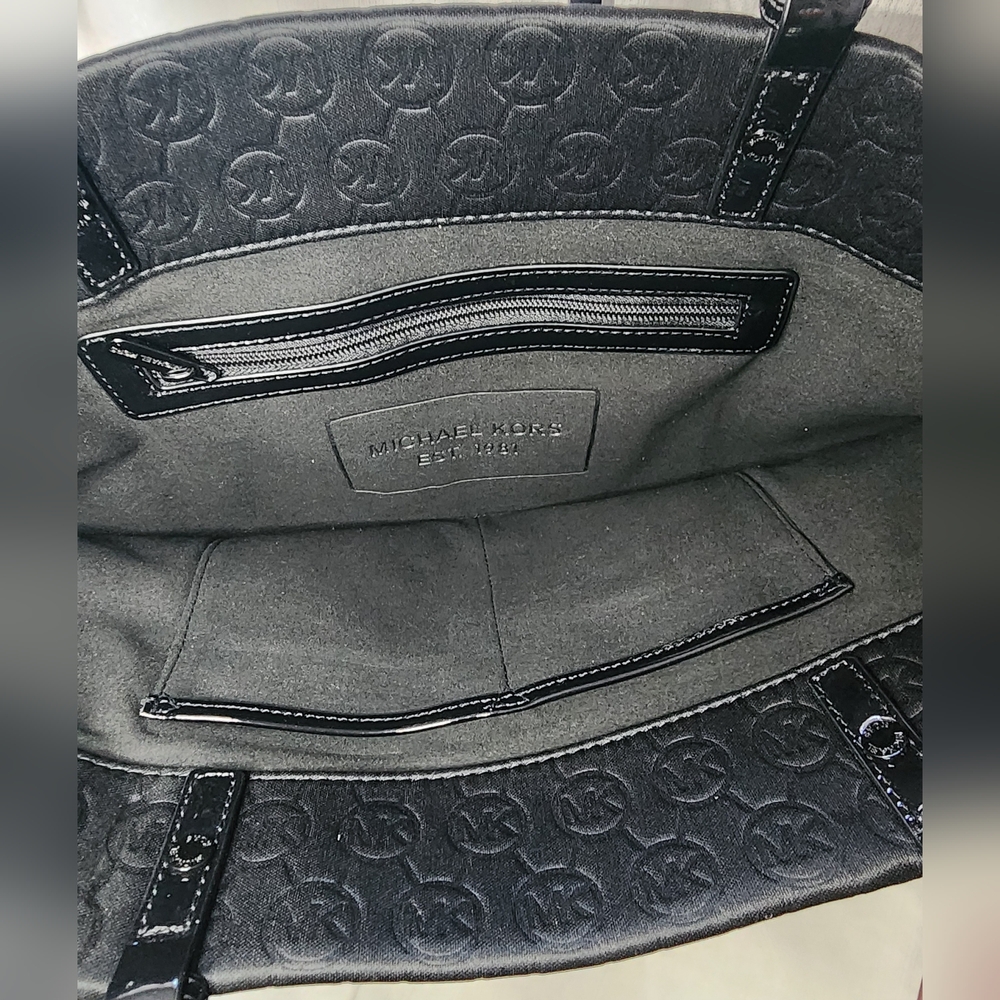 Michael kors Tote - Picture 2 of 12